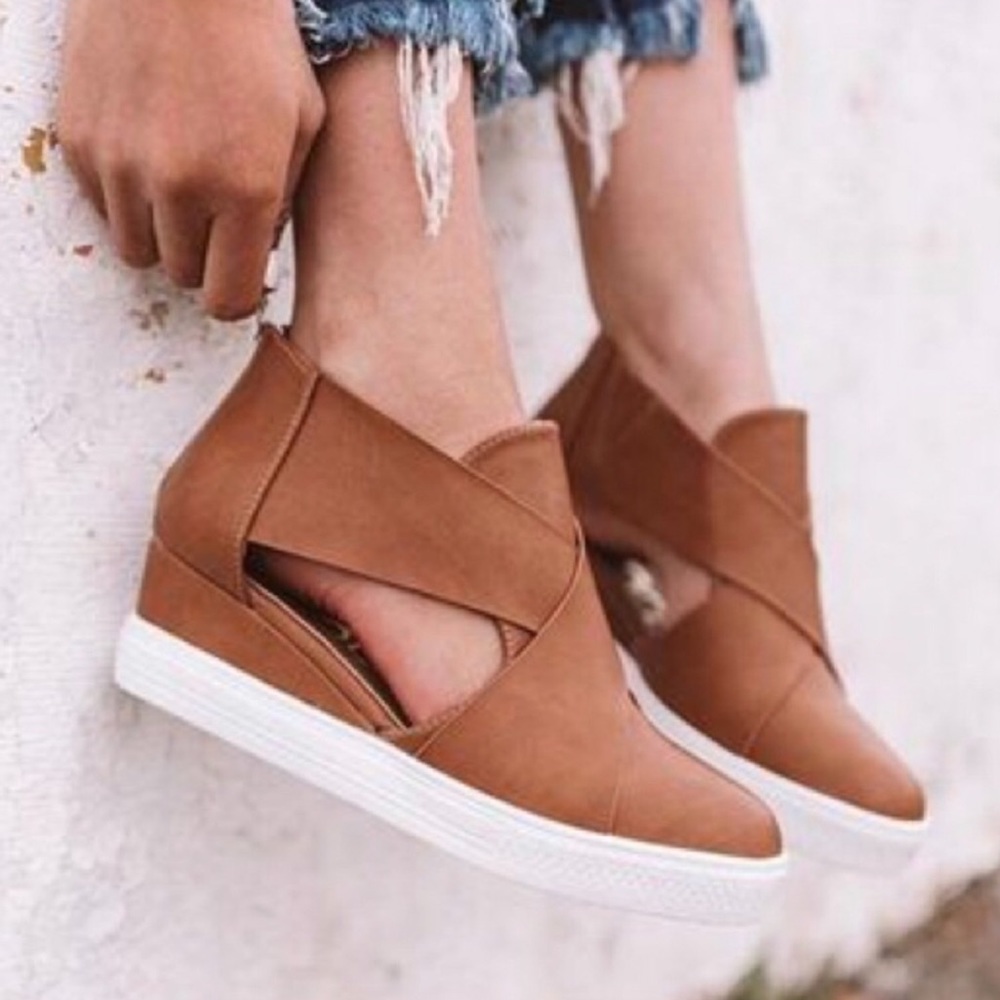 Side Cutout Wedge Sneakers